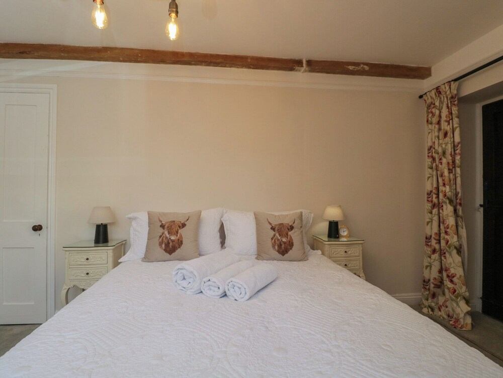 Maud Heath's Snug