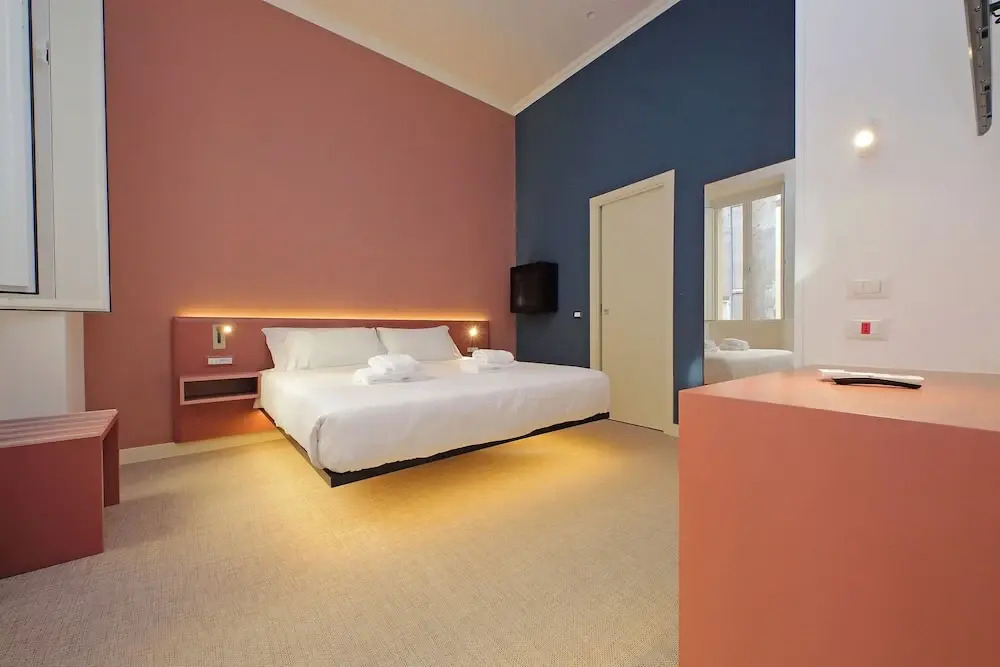Velvet Inn