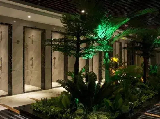 Holiday Sunshine Business Hotel