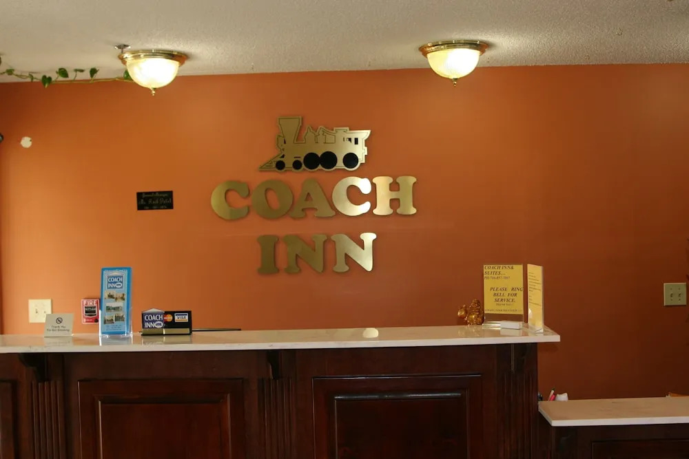 Coach Inn - Summerville