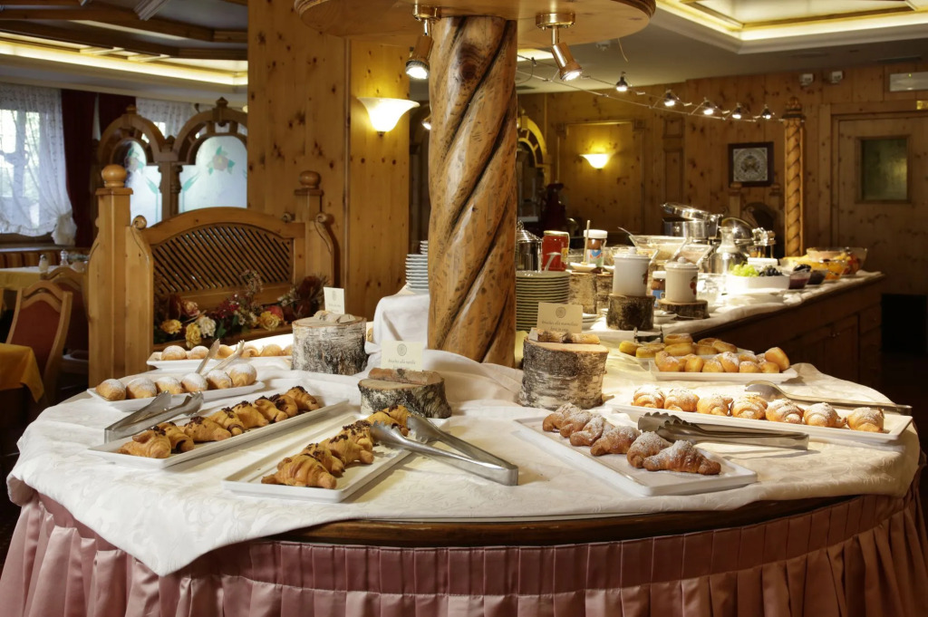 Tevini Dolomites Charming Hotel