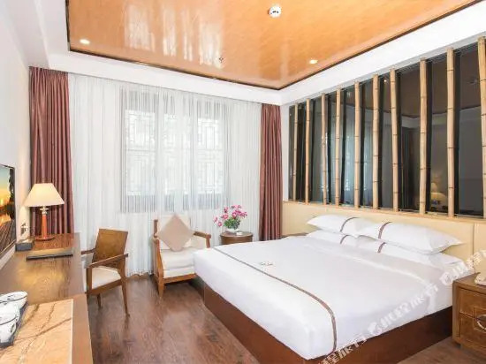 Panda Hotel (Dujiangyan Ancient City)