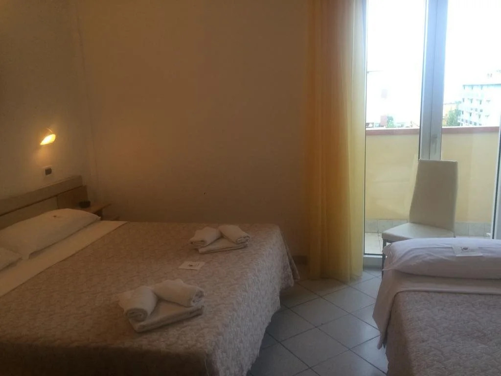HOTEL JOHN