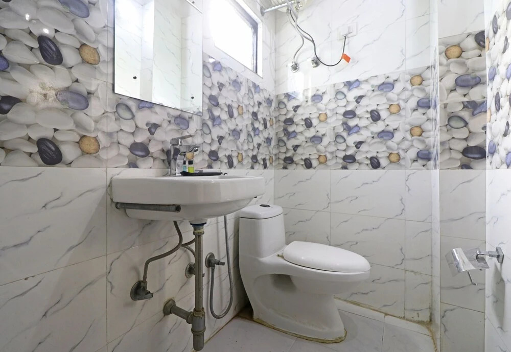 OYO 11689 Kelvish Hotel