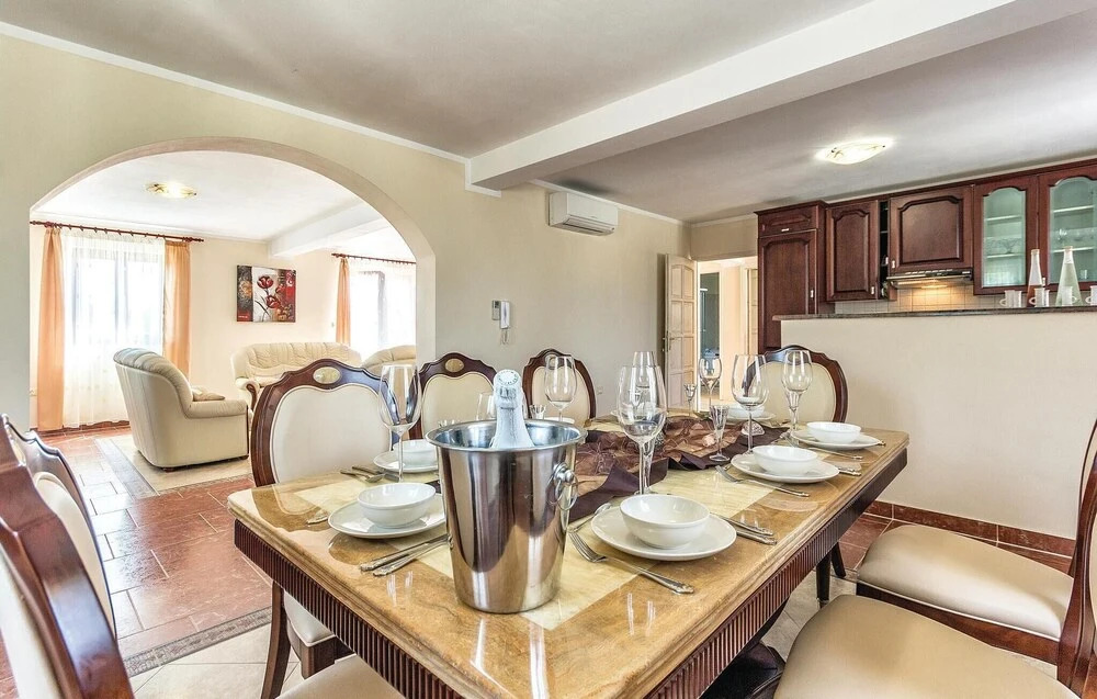 Awesome Home in Sisan With Sauna, Wifi and 4 Bedrooms