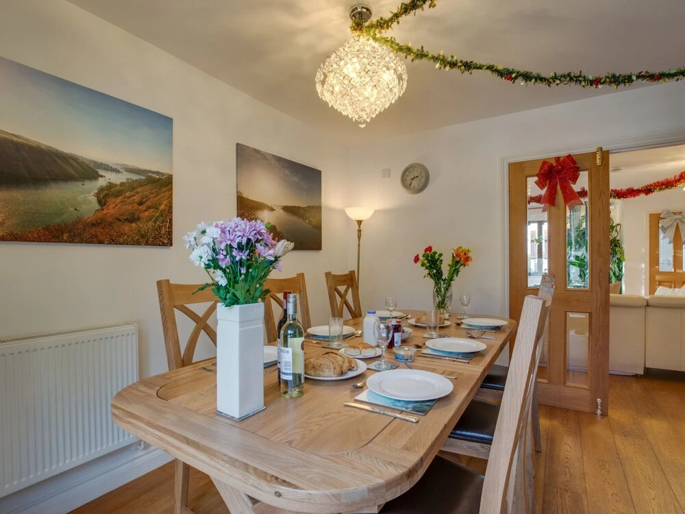 Comfortable, Bright Holiday Home With Private Garden in the South of Cornwall