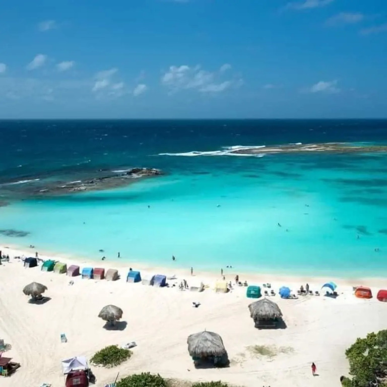Love and Peace Vacation Rental Aruba