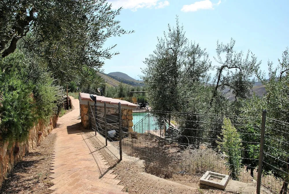 Holiday House for 6 Persons, With Swimming Pool