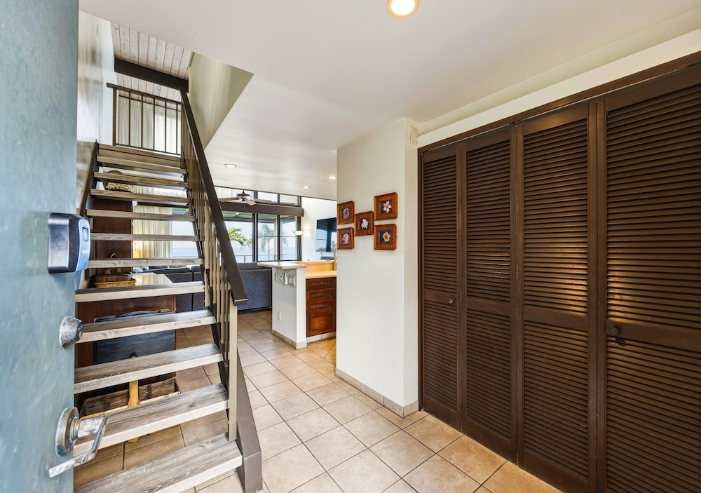 Spacious 2br Oceanfront Loft - Unit C17 1 Bedroom Condo