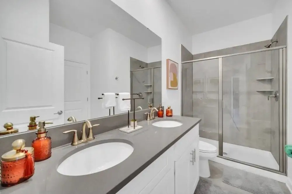 2900penolpe 9 Bedroom Home