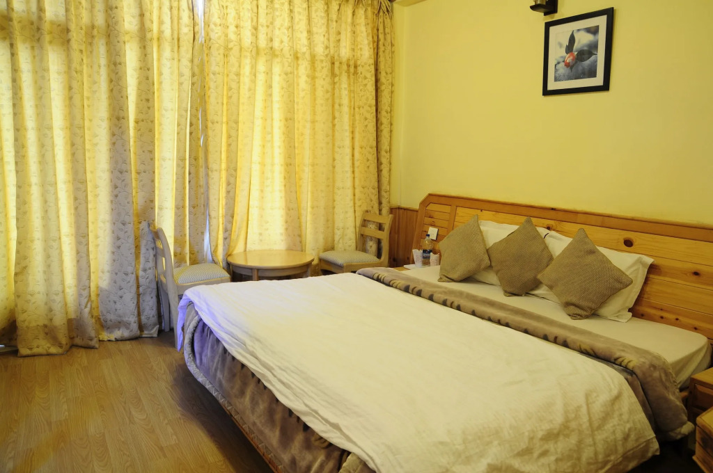 SNOW PEAK RETREAT & COTTAGES - MANALI (Centrally Heated)
