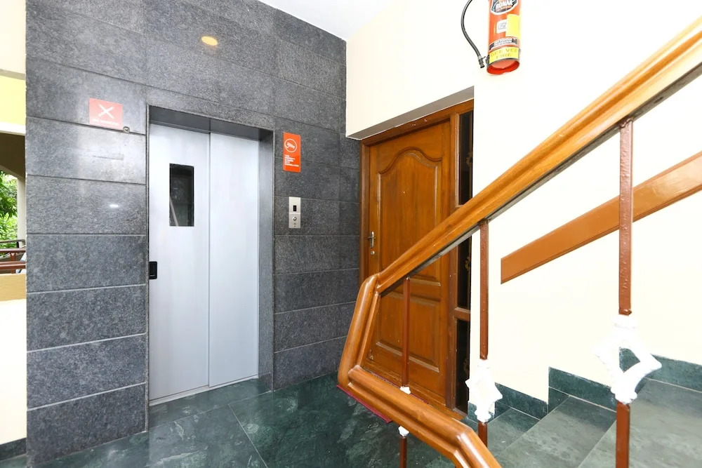 OYO 1504 Hotel Gemini Residency