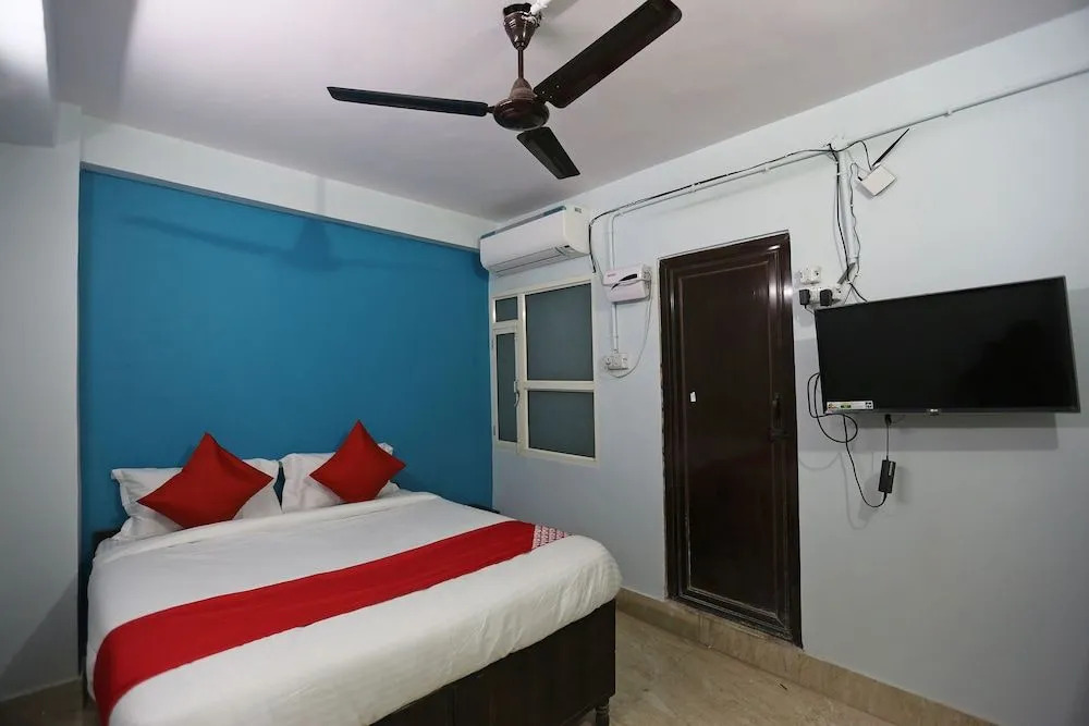 OYO 40792 Dimpy House