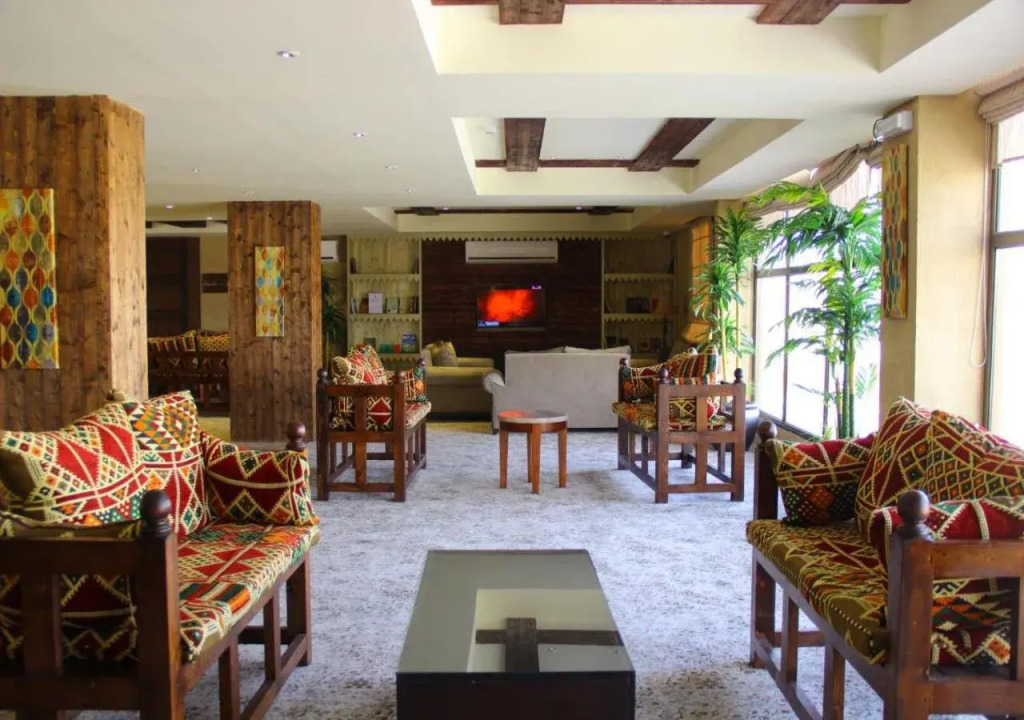 Triple Tree Hotel 2