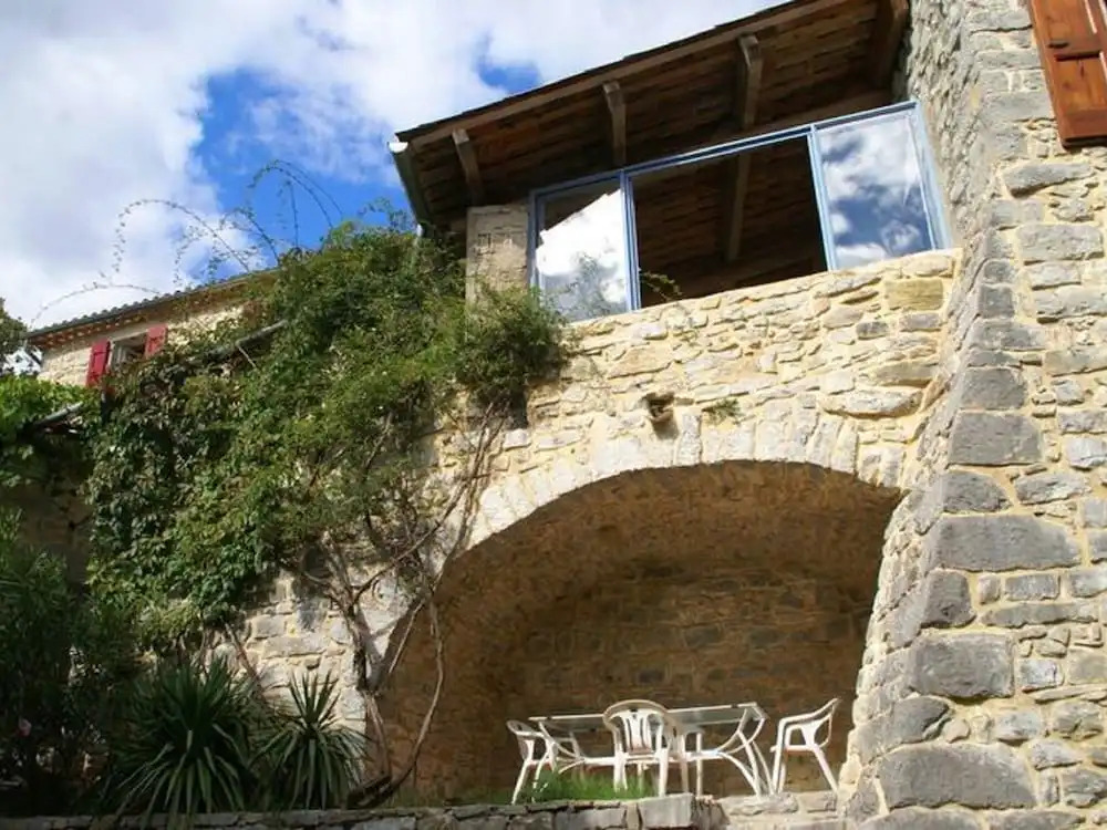 Hilltop Hideaway near Beaulieu