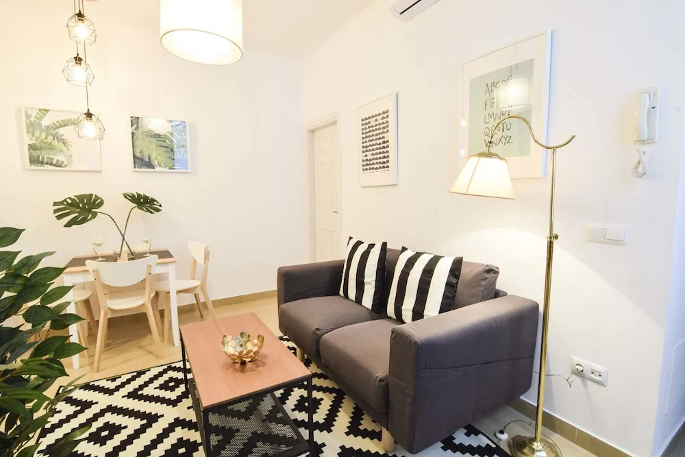 Letmalaga Center White