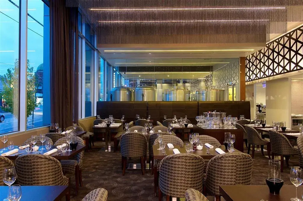 Hotel 115