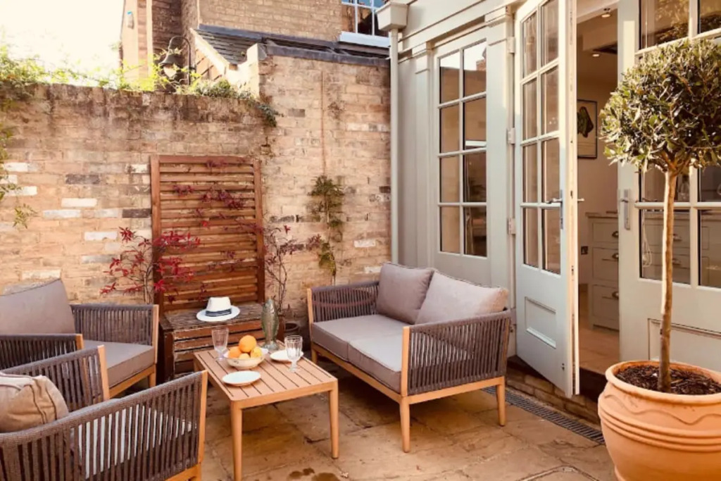 The Midsummer Common - Modern & Spacious 2BDR House with Garden