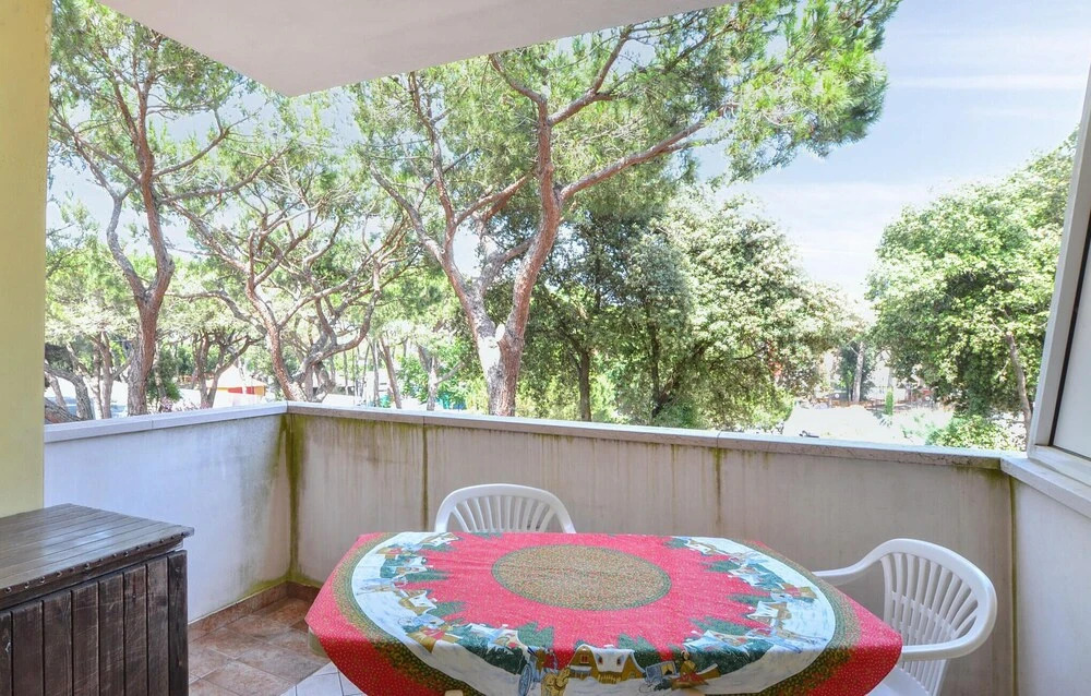 Beautiful Apartment in Rosolina Mare With 2 Bedrooms, Outdoor Swimming Pool and Wifi