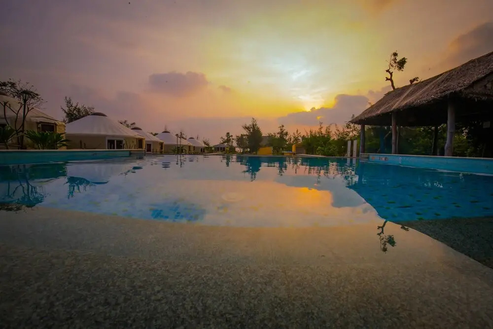 Casuarina bay