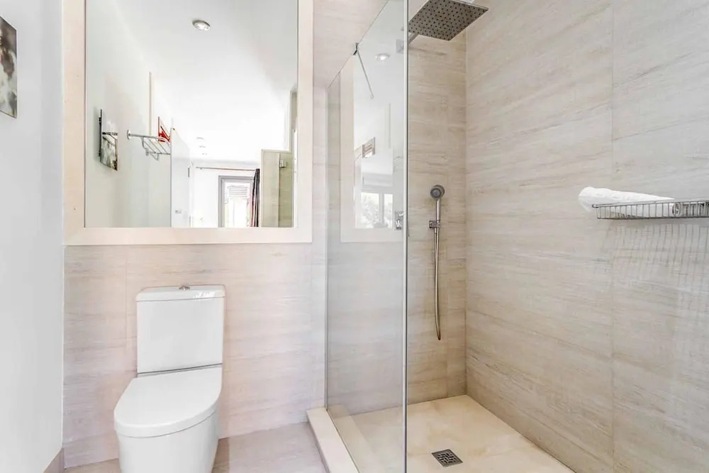 Villa - 4 Bedrooms with Pool, WiFi and Sea views - 108773