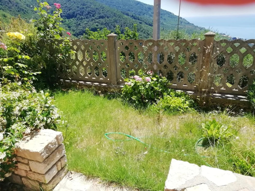 Villa with 2 Bedrooms in Lerici, with Wonderful Sea View And Enclosed Garden - 800 M From the Beach