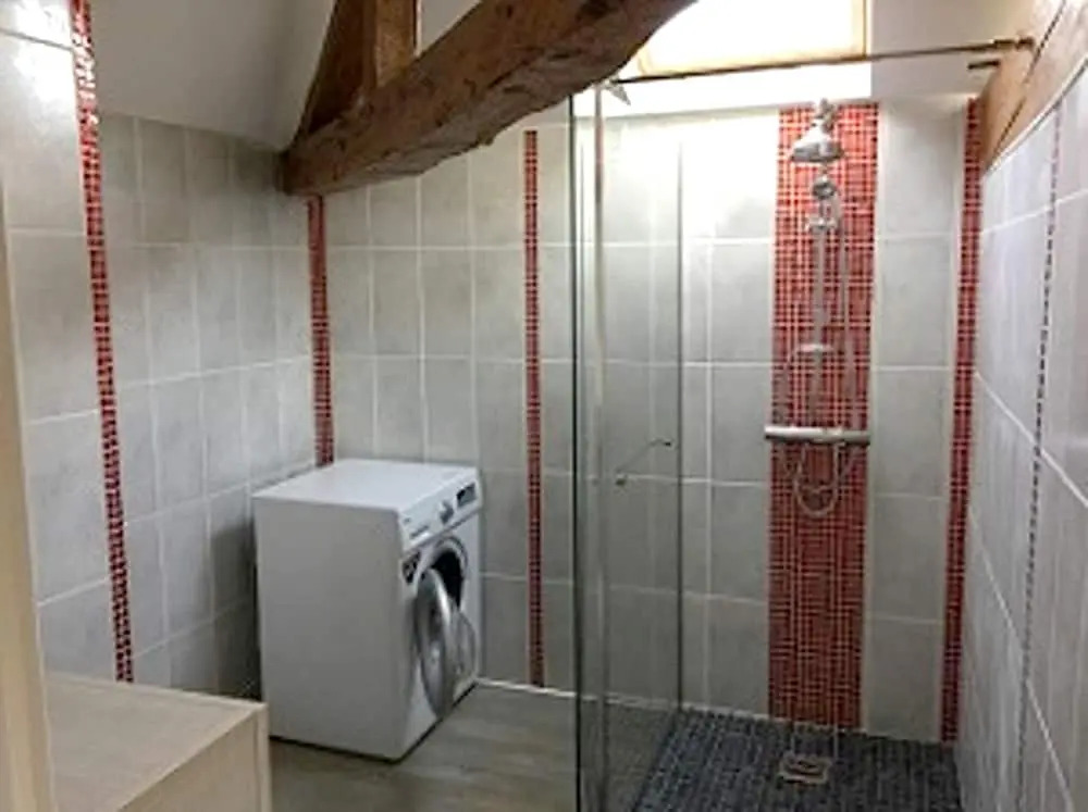 Studio in Mouterre-silly, With Pool Access, Enclosed Garden and Wifi -