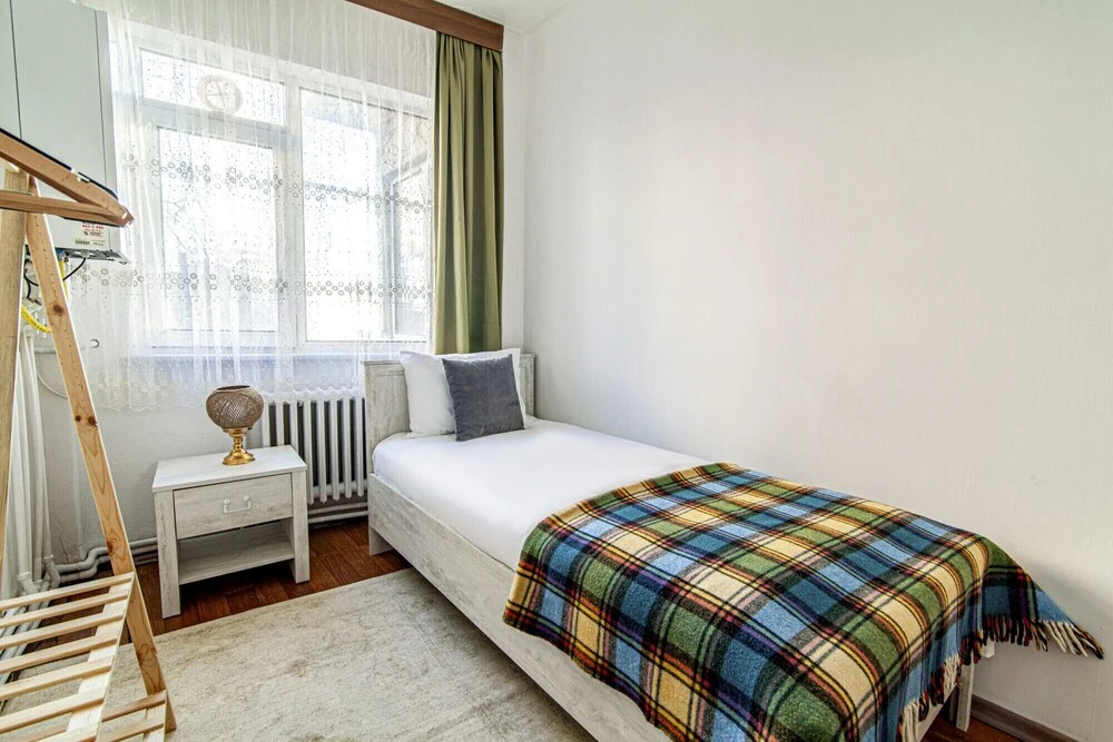 Charming Flat Next to Cevahir Shopping Mall