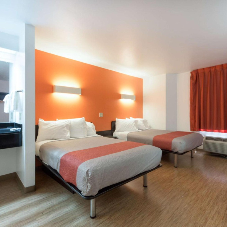 Motel 6-Dallas, TX - Northeast