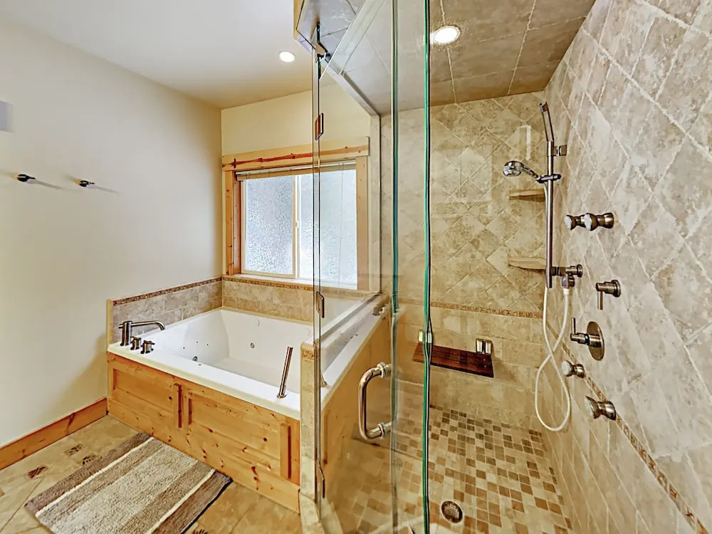 West Shore Retreat - 3 Br Home