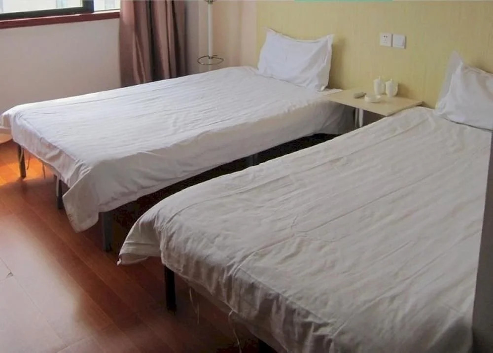 Luoyang White-collar Hotel