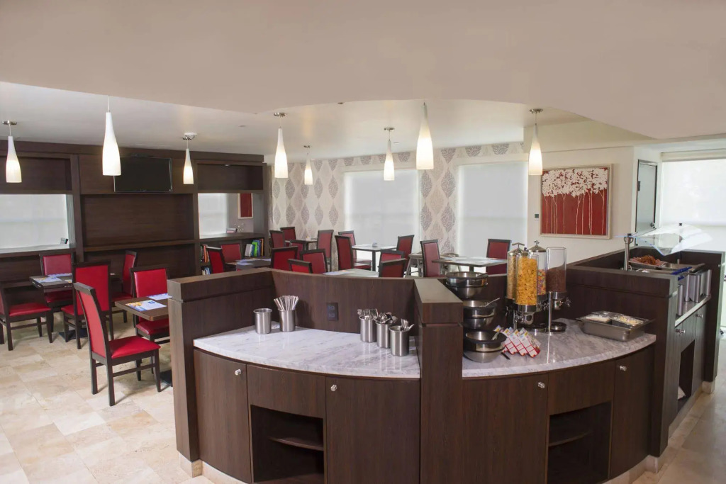 Holiday Inn Express & Suites Queretaro by IHG