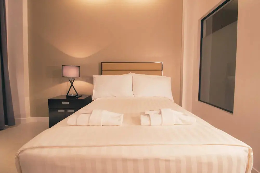 Aura Condotel