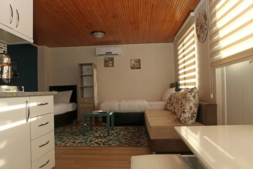 Noi Suites