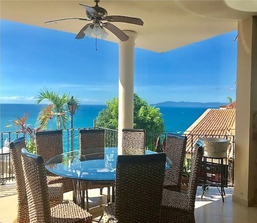 Casa del Eclipse Espectacular Ocean View Minutes From the Beach