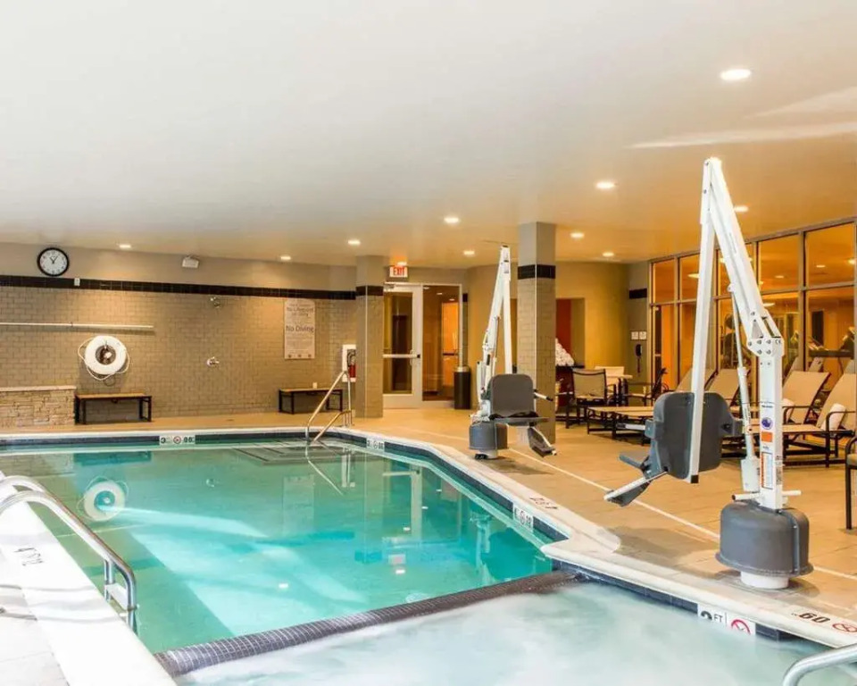 Cambria Suites Traverse City