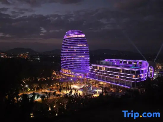 Hainan Sangem Moon Hotel