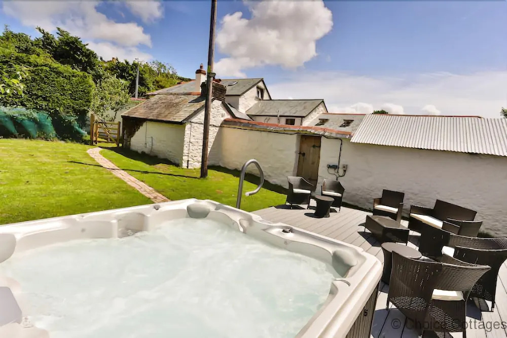 SAUNTON GRANGE 7 Bedrooms