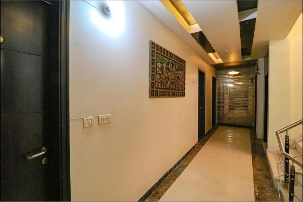 FabHotel Yug Villa