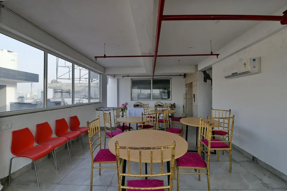 Townhouse Golden Frame near sec 62 noida