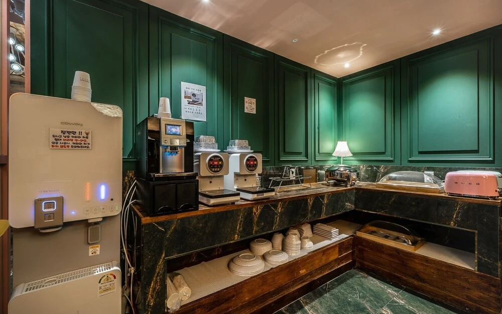 Busan Iwol Hotel Shinho Branch