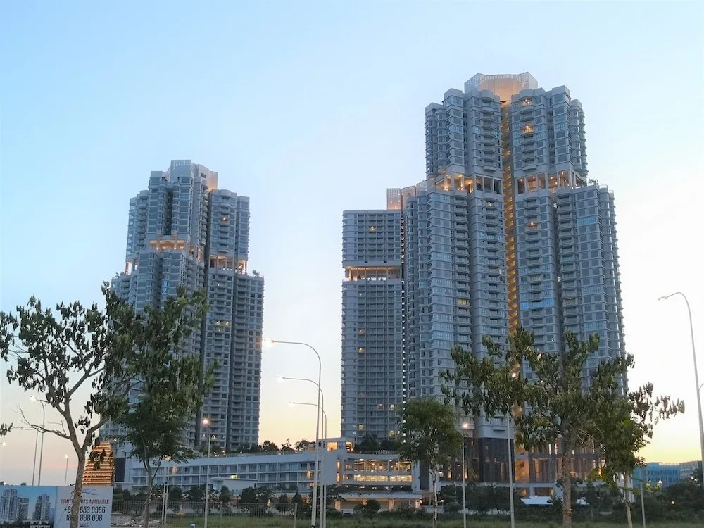 Teega Suites by RR JBcity