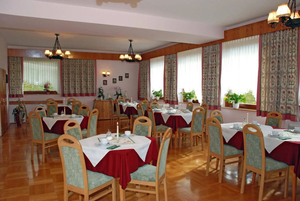 Hotel Kronenhirsch