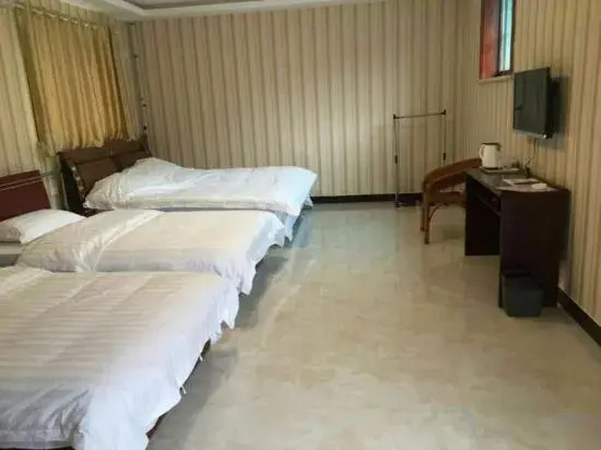 Lingshi Youth Hostel