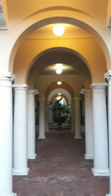 1 Bedroom Apartment in Inner City Cape Town