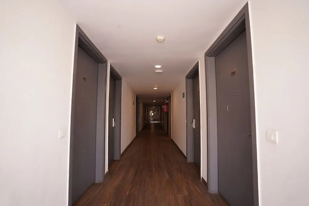 Hotel Lyf Corporate Suites - Kirti Nagar