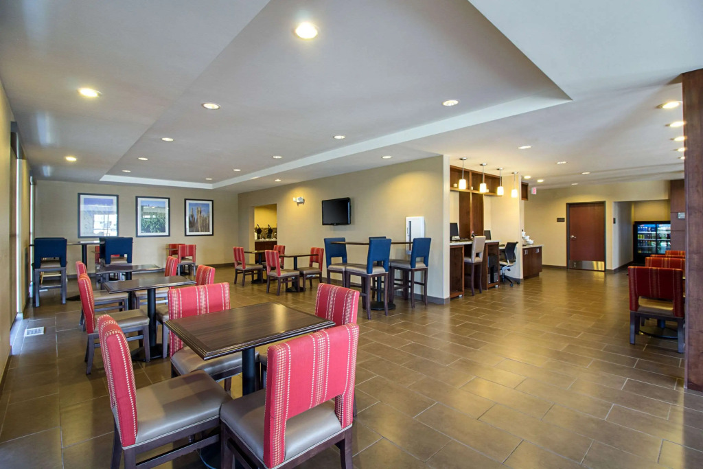 Comfort Suites & Conference Center