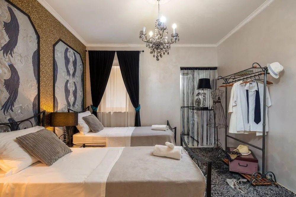 Bajamonti Palace Apartments