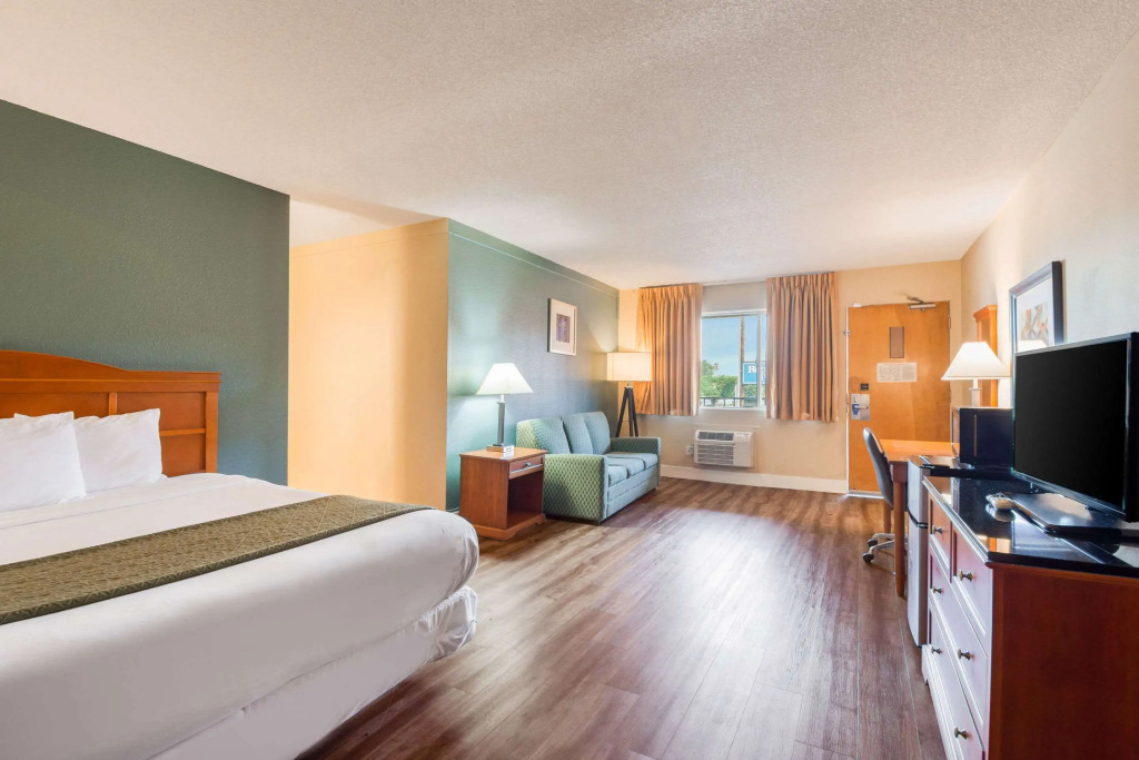 Rodeway Inn Portland Airport