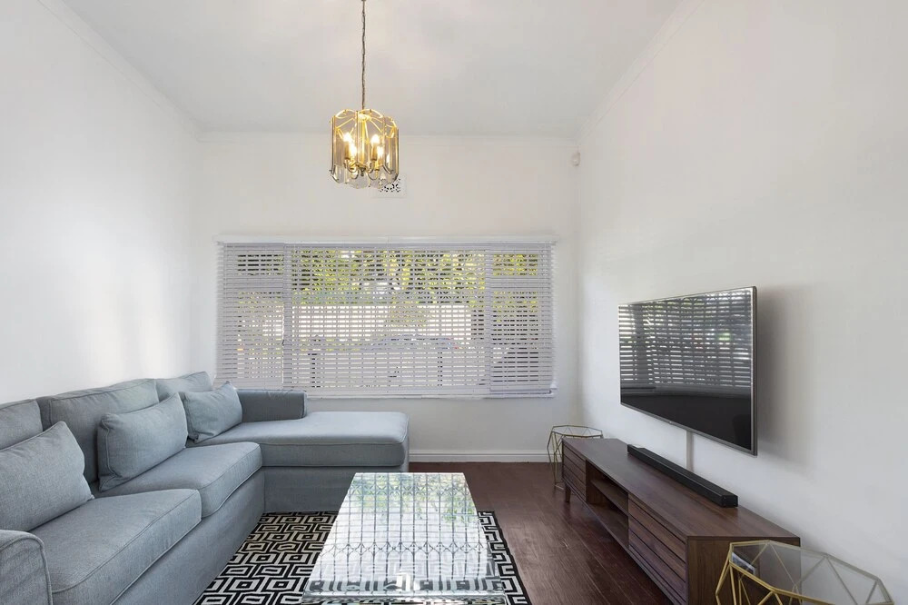 Bradwell House by HostAgents